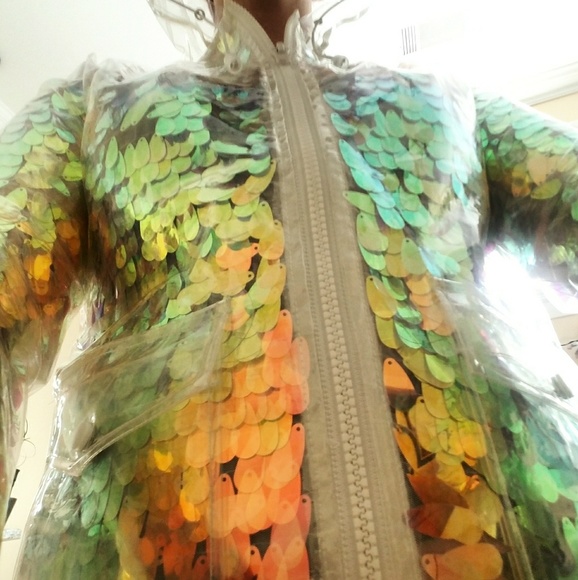 Greetings from your Posher, Liz. 💕💕💕💕💕 - Picture 4 of 6